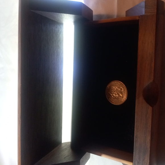 Vintage Ray Jones wood box - Picture 6 of 6